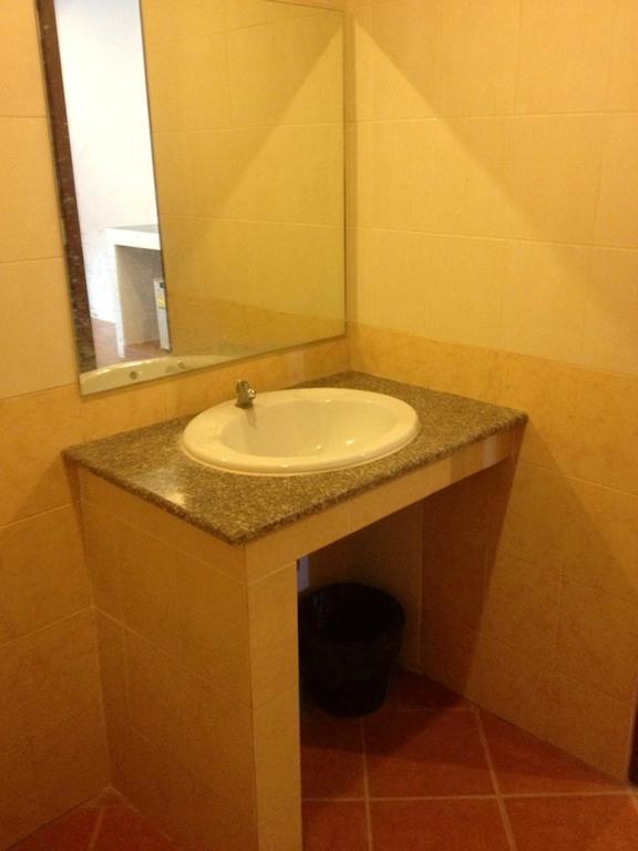 האד רין Bank Guest House מראה חיצוני תמונה